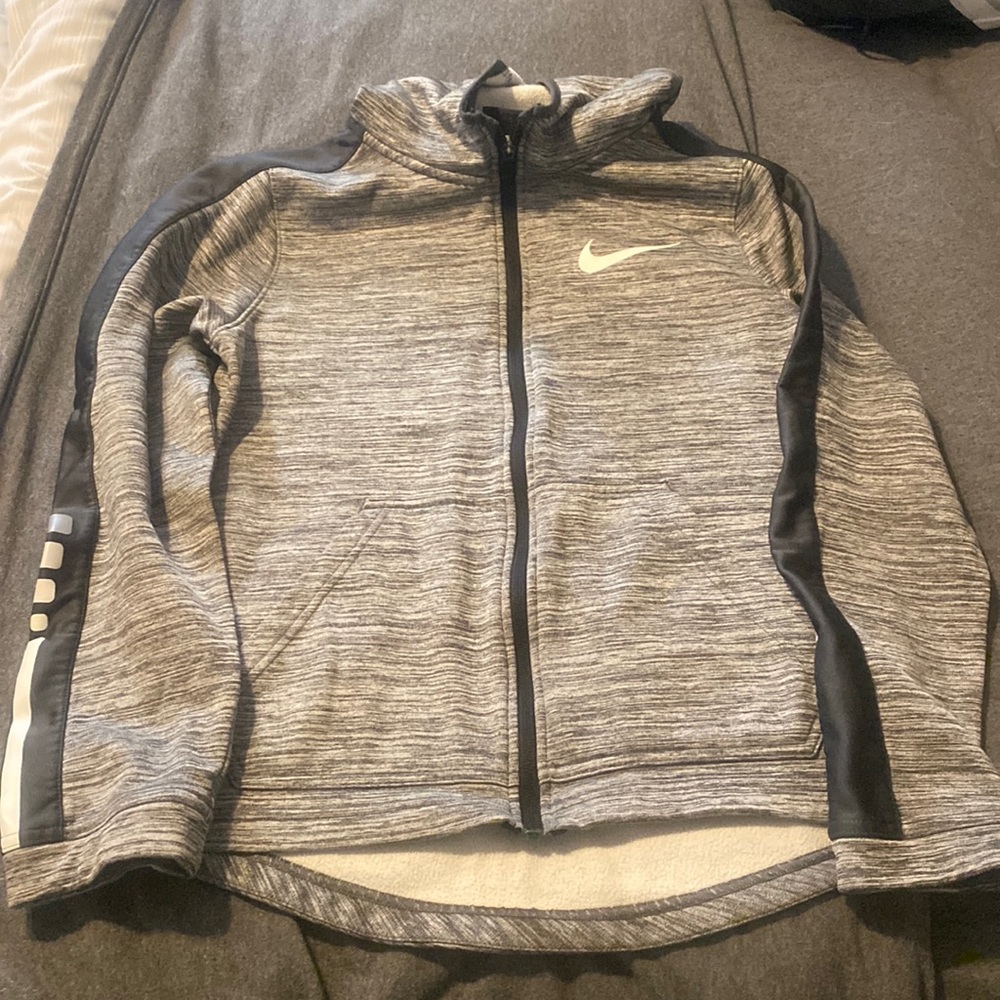 Boys XL Nike Elite zip up